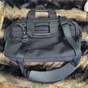 BRENTHAVEN Used Business Travel Carry-On Bag Soft Shell Nylon Briefcase USA